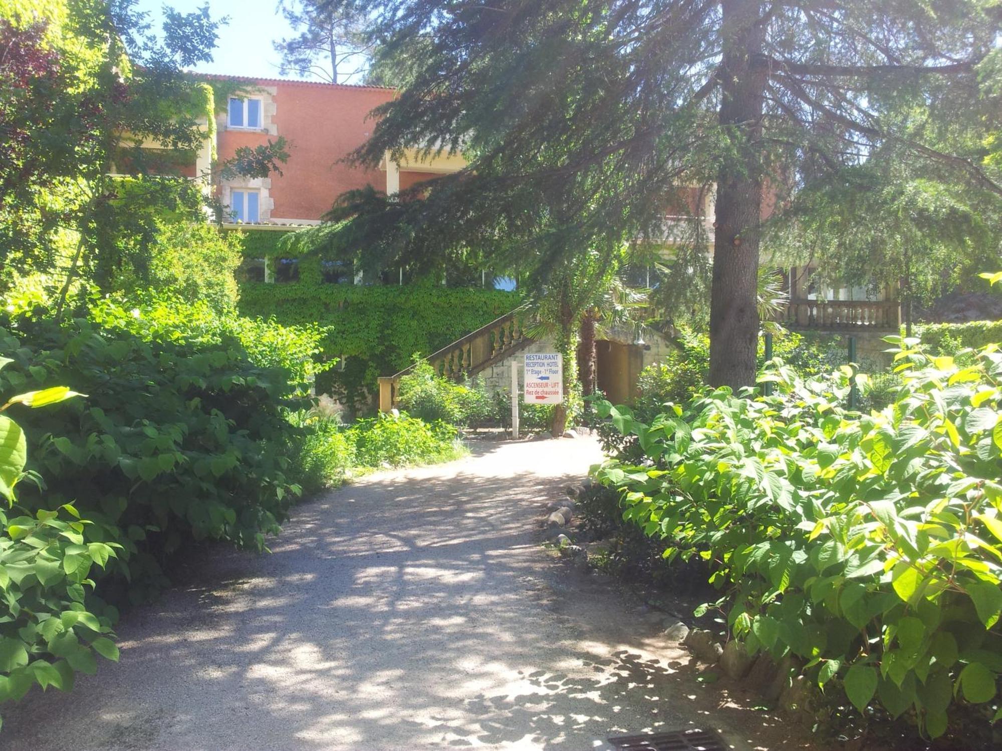Corbés Apart'Hotel Les 4 Sources מראה חיצוני תמונה