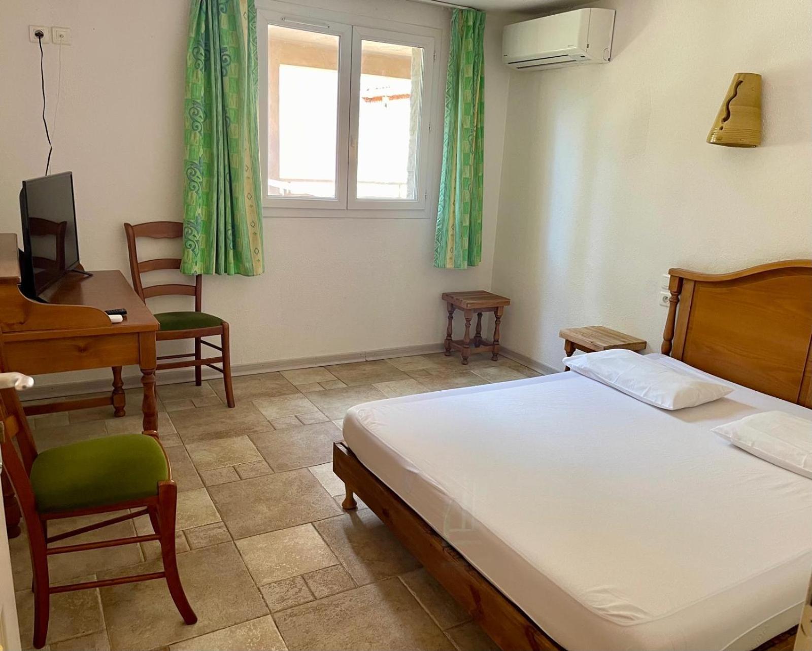 Corbés Apart'Hotel Les 4 Sources מראה חיצוני תמונה