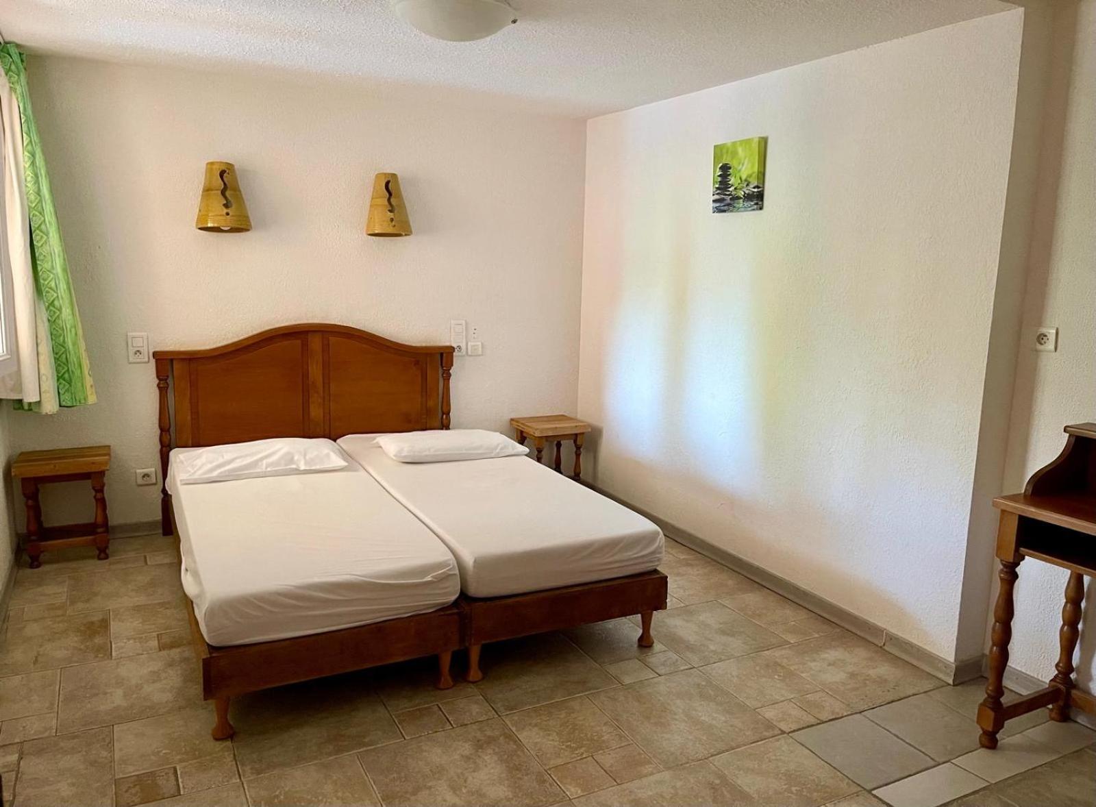 Corbés Apart'Hotel Les 4 Sources מראה חיצוני תמונה
